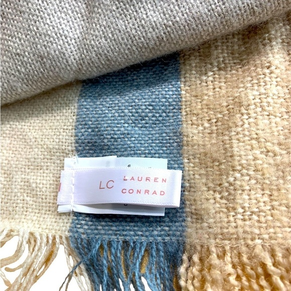 LAUREN CONRAD SCARF/SHAWL/BLANKET - Picture 2 of 4